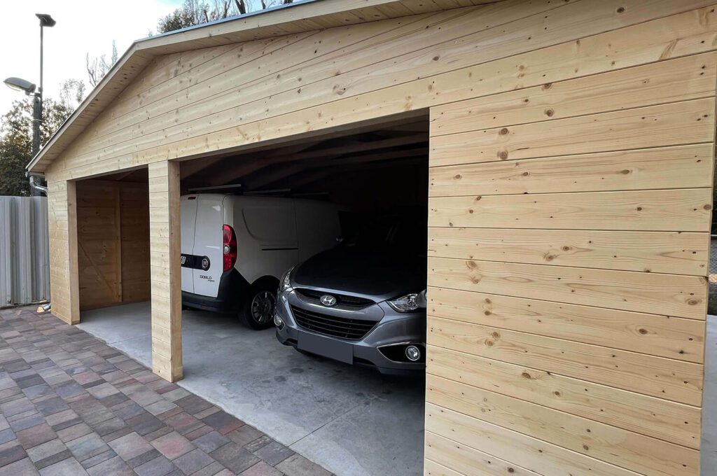 Premiere Extra zárt fagarázs