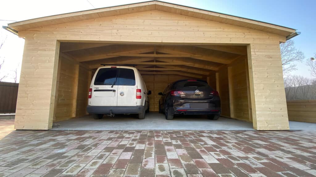 Premiere 6x6 zárt fagarázs